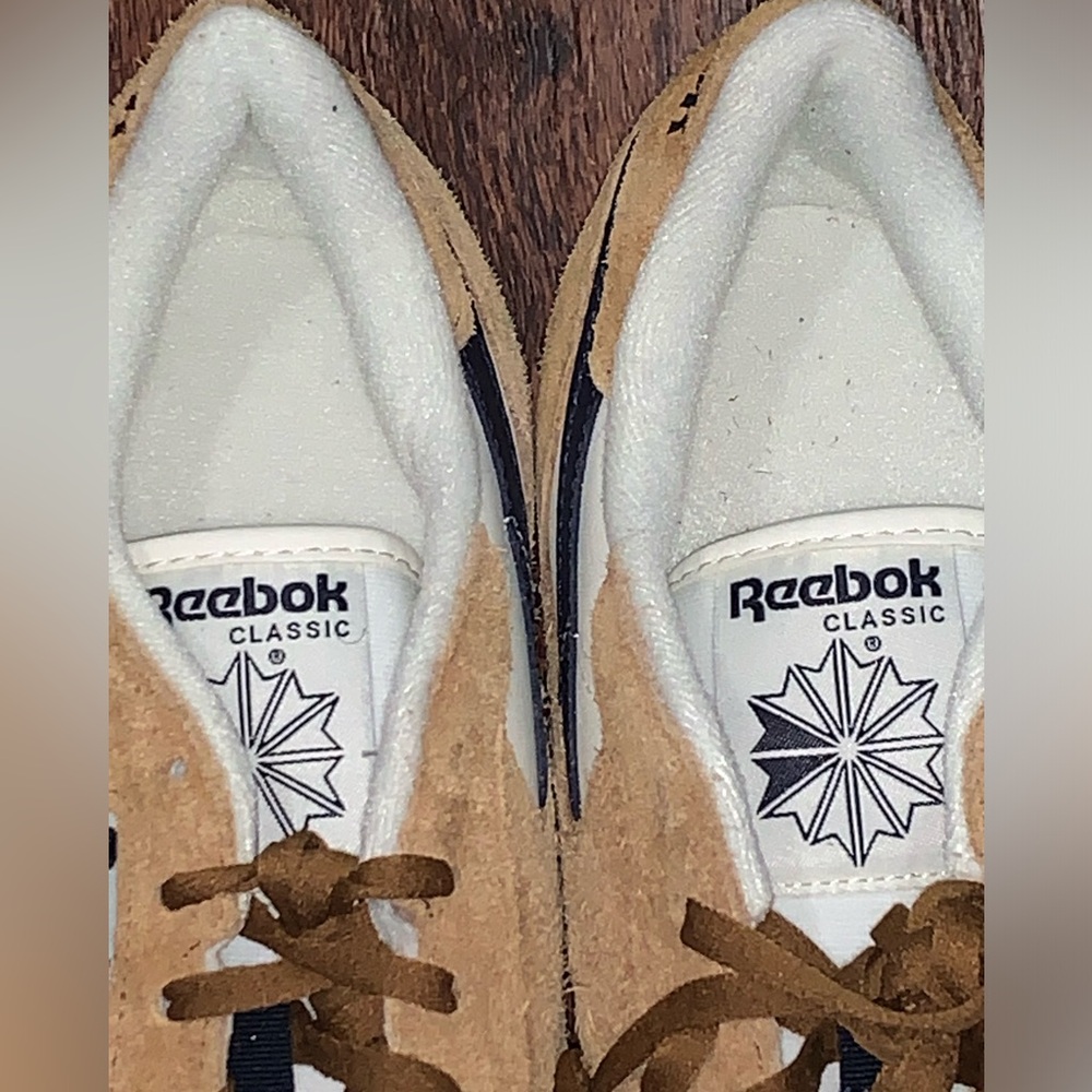 Reebok - Picture 7 of 14